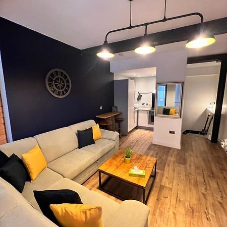 Stunning Liverpool City Center Apartment Exteriör bild
