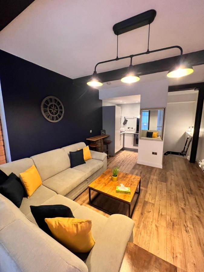 Stunning Liverpool City Center Apartment Exteriör bild